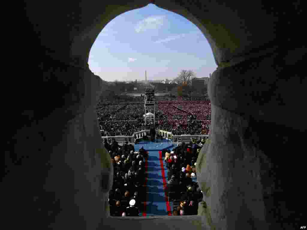 Povijesna inauguracija... - Barack Obama je prvi afro-američki predsjednik i četvrti najmladji predsjednik u povijesti zemlje.