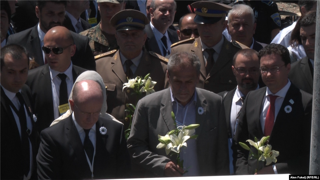 Gradonačelnik Zagreba Ivan Bandić (u sredini)