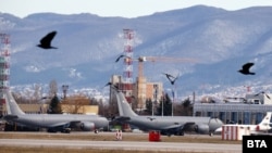 Американските военни самолети на летището в София, 19 февруари 2026 г.