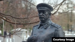 Пам'ятник Сталіну в Вологді, Росія