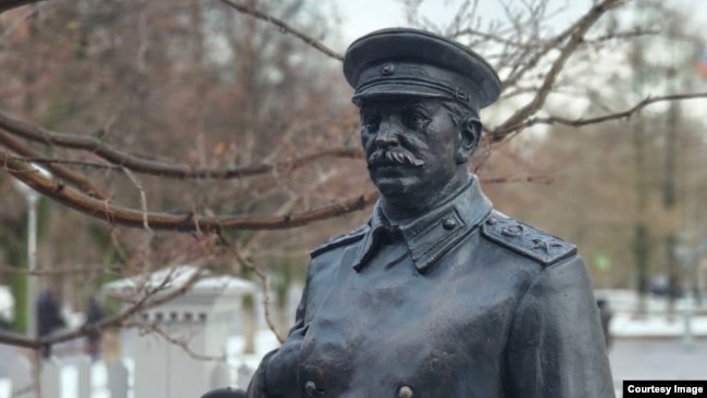 Пам'ятник Сталіну в Вологді, Росія