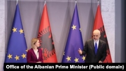 Shefja e diplomacisë së BE-së, Kaja Kallas dhe kryeministri i Shqipërisë, Edi Rama në Tiranë.