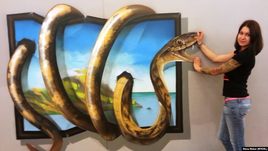 Вика Лопырева минет жасайды. Қарау.