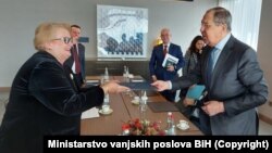 Ministri vanjskih poslova BiH i Rusije Bisera Turković i Sergej Lavrov na sastanku u Sočiju 21. decembra 2021.