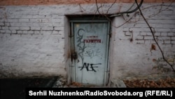 На тлі розмов про потенційний повномасштабний наступ Росії, Київ готується до можливої необхідності укривати цивільне населення від бомбардування чи надзвичайної ситуації