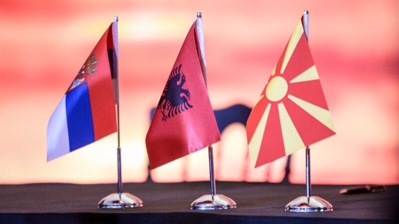 Вработувањата преку „Отворен Балкан“ заглавени во македонското Собрание