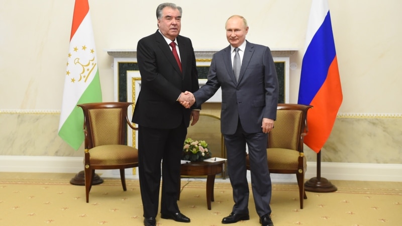 Демпартия призывает Таджикистан вступить в ЕАЭС