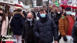 «Різдвяна хвиля COVID-19» – Європа б’є рекорди з нових випадків коронавірусу та вводить нові обмеження (відео)