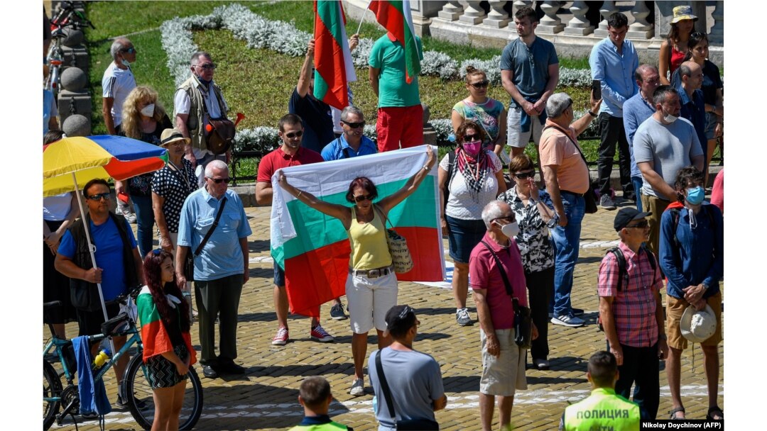 Proteste în fața Parlamentului de la Sofia în ziua dezbaterii moțiunii de cenzură
