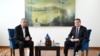 Kreu i PDK-së, Bedri Hamza, dhe kryeministri i Kosovës, Albin Kurti. 