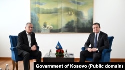 Kreu i PDK-së, Bedri Hamza, dhe kryeministri i Kosovës, Albin Kurti. 