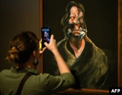 «پرتره ایزابل راستورن» اثر فرانسیس بیکن در یک نمایشگاه