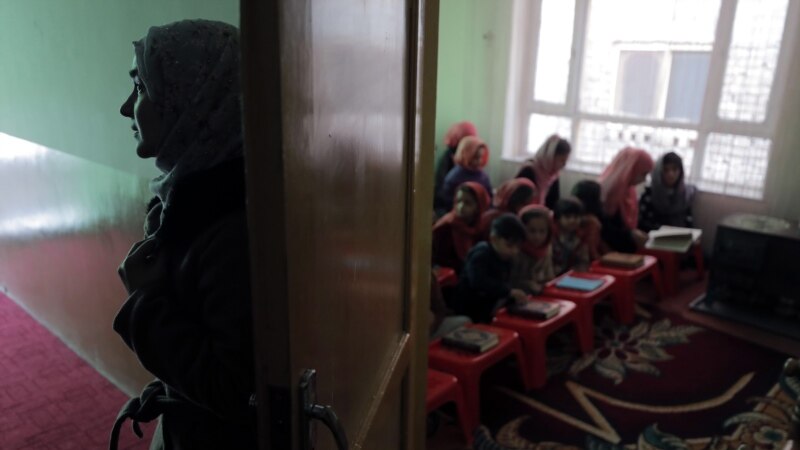 Shkollat sekrete si “rreze shprese” për vajzat afgane