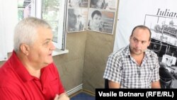 Anatol Țăranu și Cornel Ciurea în studioul Europei Libere