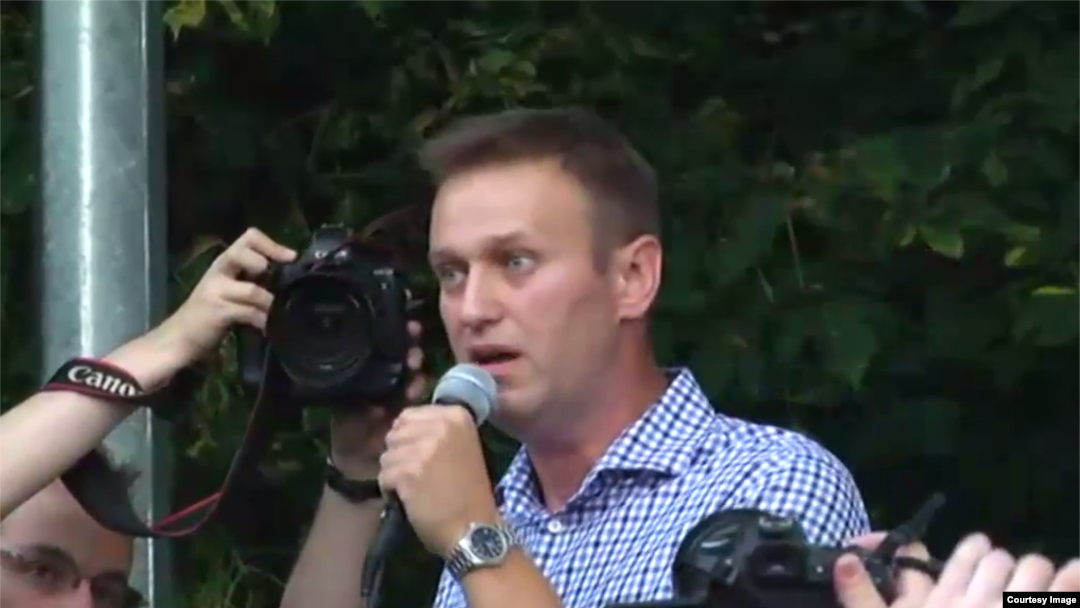 Оппозиционер Алексей Навальный