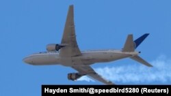 Otkazivanje jednog od motora Boeing 777 tokom polijetanja iz Denvera, Kolorado, SAD (20. februar)