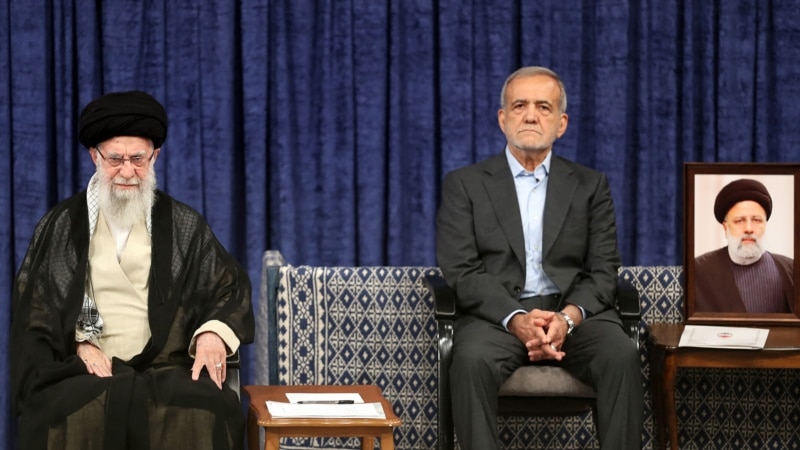 Новый президент Ирана приступил к работе за два дня до инаугурации 