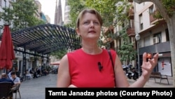 თამთა ვლოგის გადაღებისას