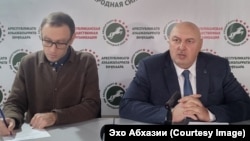 Рустам Зантария и Темур Надарая (справа)