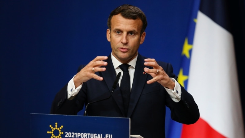 Macron pozvao SAD da odustane od ograničenja izvoza vakcina