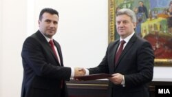 Zoran Zaev dhe Gjorge Ivanov, fotografi nga arkivi