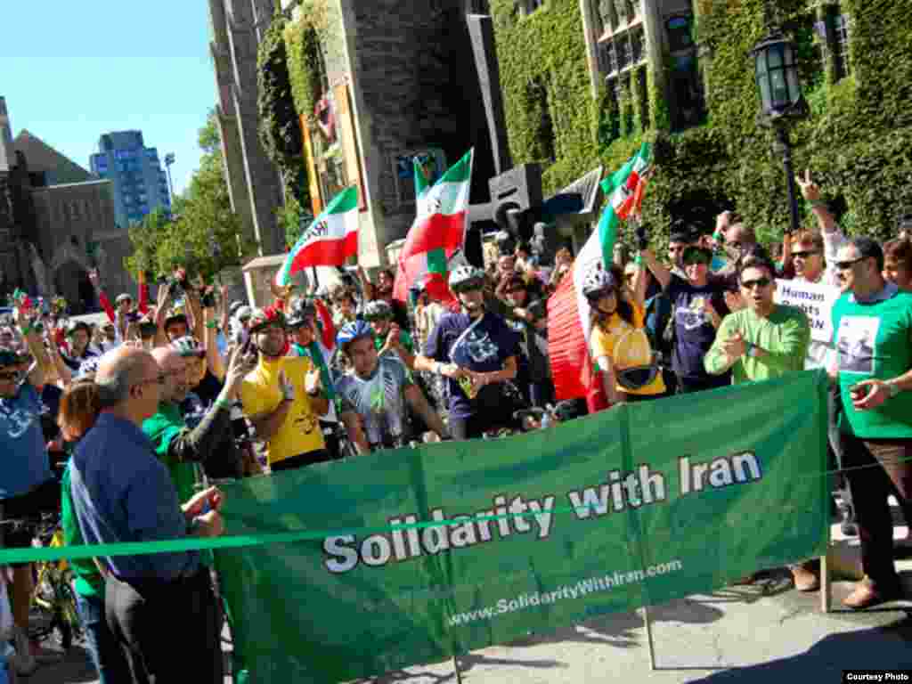 Cycling for Human Rights in Iran challenged UN leaders to demand a probe into Tehran's crackdown. (photo: Sara Jazaeri)