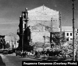 Разрушенное здание Севастопольской картинной галереи. 1942 г.