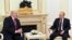 Аляксандар Лукашэнка і Ўладзімір Пуцін на сустрэчы ў Маскве 22 красавіка 2021