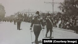 Paradă militară românească la Chișinău, anii 1930