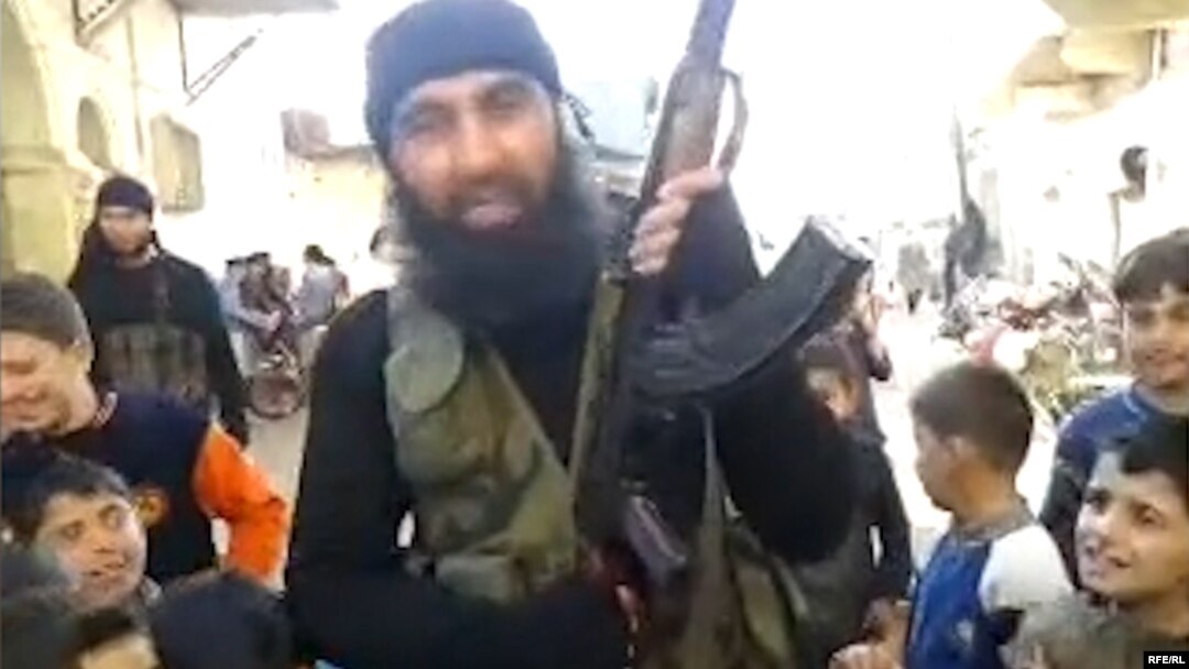 Uzbek nationals fighting alongside Islamic State in Syria and Iraq who attempt to return home would be "arrested at the border," the analyst says.