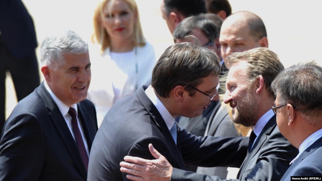 Dragan Čović, Mladen Ivanić i Bakir Izetbegović u društvu Aleksandra Vučića, Beograd, 2015.