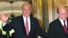 Vice-președintele american Joe Biden și președinteleTraian Basescu în 2009 la București