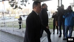 Поранешниот премиер Никола Груевски пред Кривичниот суд. 