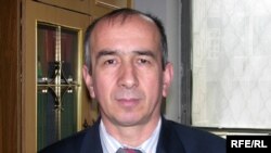 Файзулло Бобоев, муовини раиси Пажӯҳишгоҳи ховаршиносӣ ва мероси хаттии Фарҳангистони улуми Тоҷикистон 