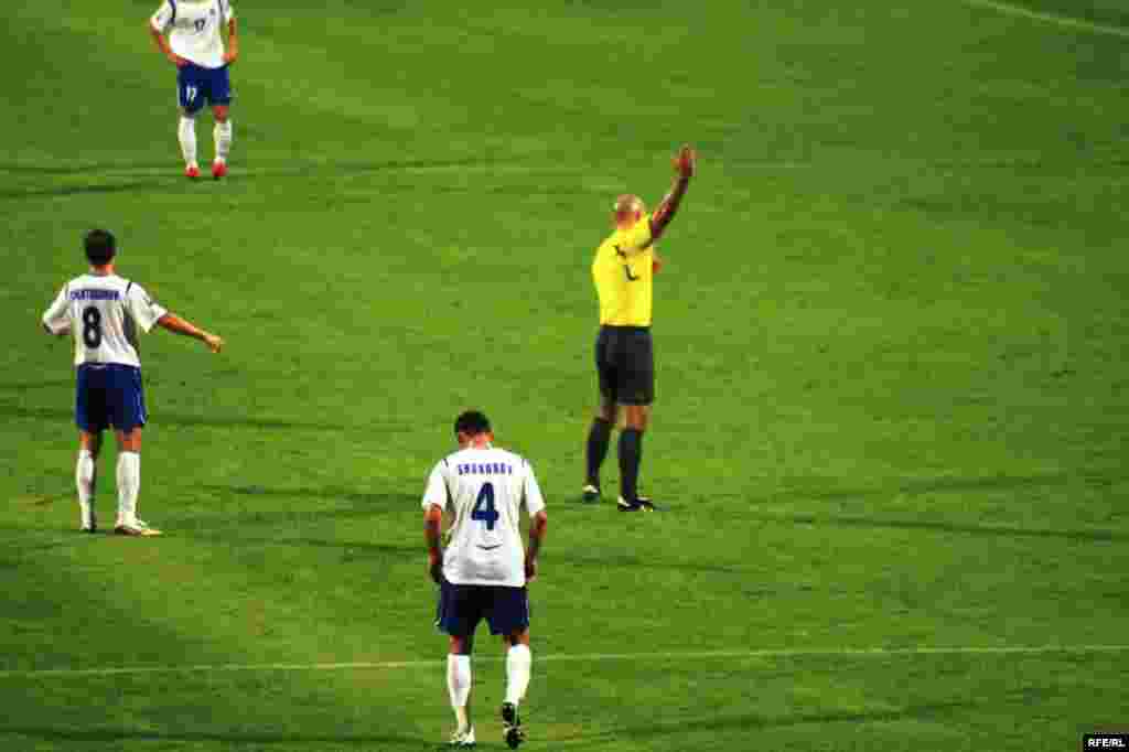 Tribunada savaş, meydanda barış... #25