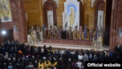 Церемония освящения армянской кафедральной церкви Преображения Господня в Москве, 17 сентября 2013 г. 