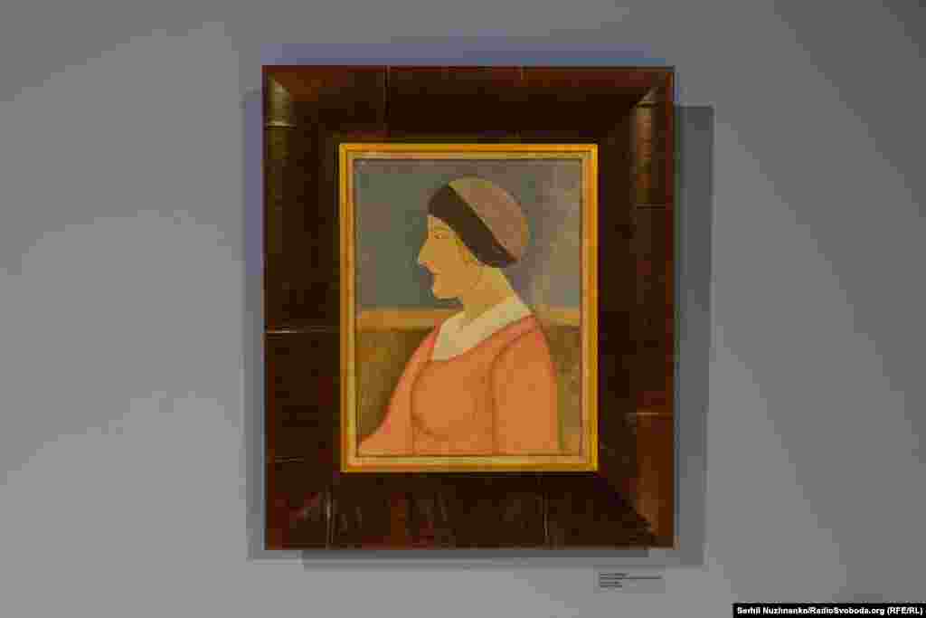 Робота Антоніни Іванової «Портрет жінки в профіль в береті» 1920-х років