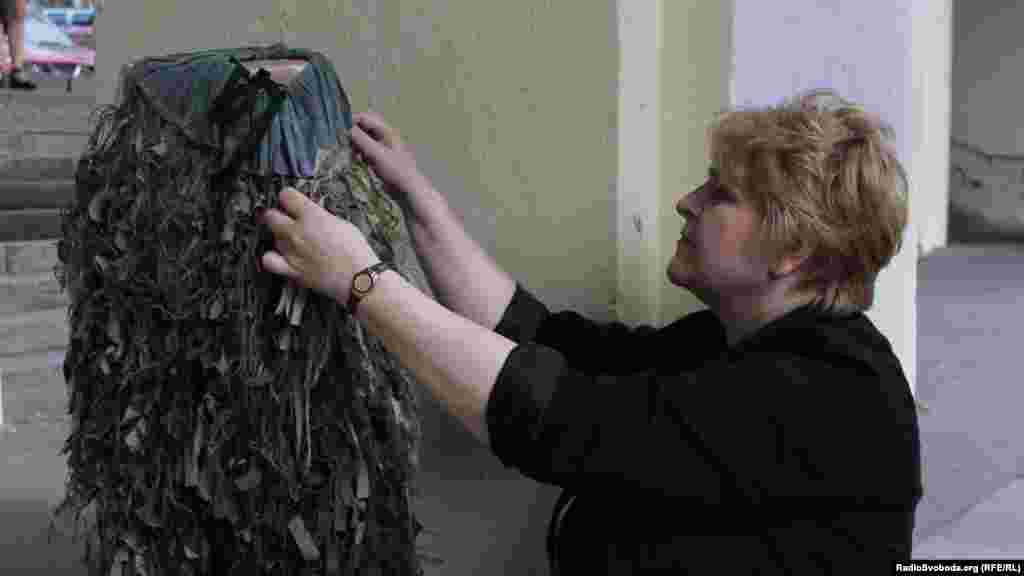 Багато людей вперше дізнались про те, що речі для військових можна робити своїми руками