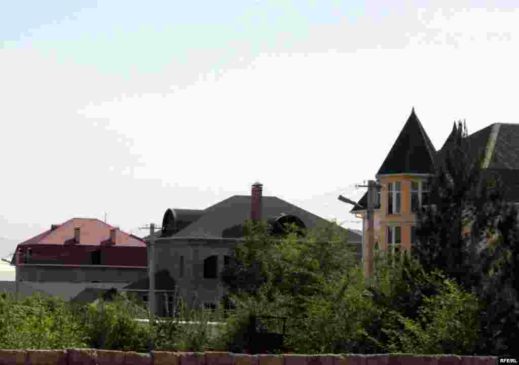 Бомпӯшиҳои рангини Душанбе #114