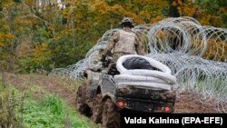 Президентка Єврокомісії Урсула фон дер Ляйєн після саміту висловила стурбованість щодо ситуації на кордонах Білорусі з ЄС