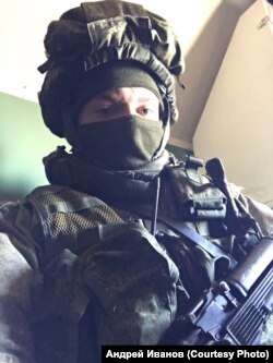 Лейтенант Андрей Иванов на службе