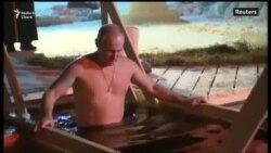 Vladimir Putin a marcat Boboteaza pe rit vechi