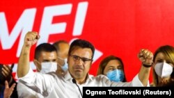 Fostul prim-ministru Zoran Zaev sărbătorește victoria în alegeri