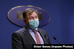 Alexandru Rafila, ministru Sănătății, nu a avut până acum o poziție tranșantă cu privire la implementarea certificatului verde. Subiectul este unul delicat, cu implicații inclusiv electorale.