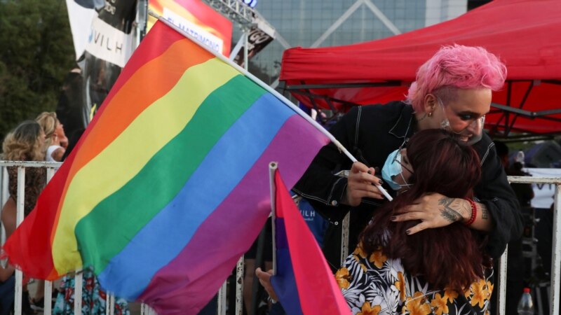 Estonija odobrila istospolne brakove 