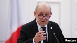 Министр иностранных дел Франции Жан-Ив Ле Дриан 