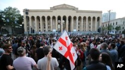 Акция протеста у здания парламента Грузии, 17 апреля