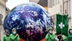 Performans aktivista Greenpeacea, Zagreb, 9. lipnja 2020.