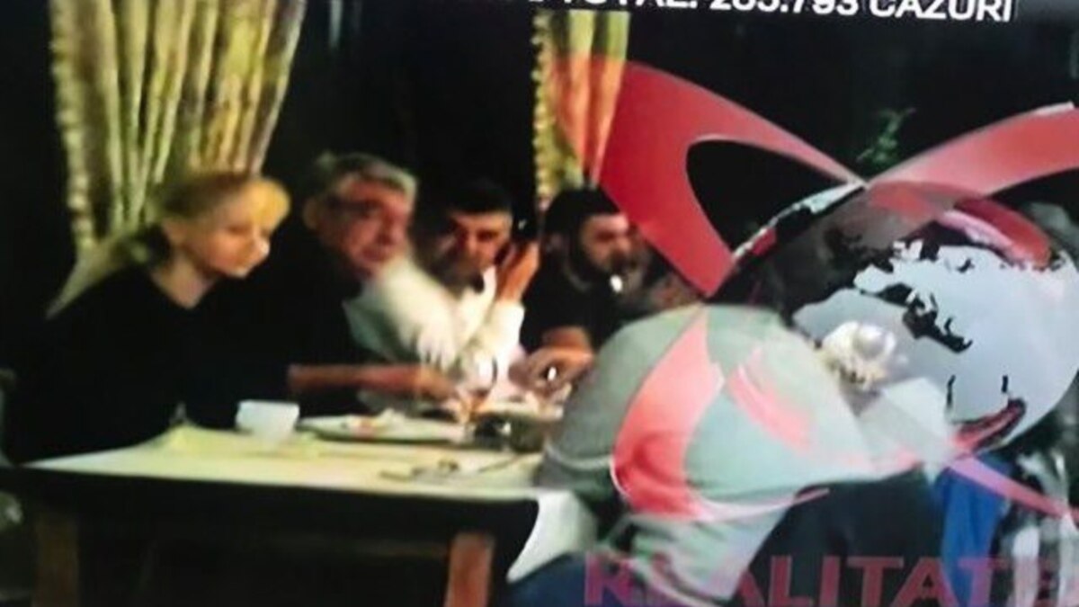 In Plină Pandemie Marcel Ciolacu și Alte 11 Persoane La Masă Intr Un Restaurant Fără Mască De Protecție