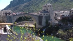 Mostar: Hoće li korona zamandaliti vrata?